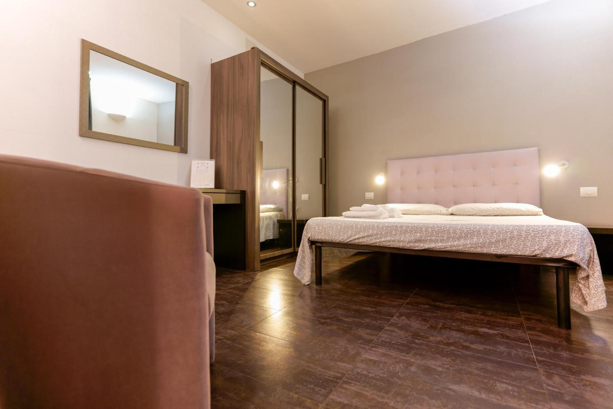 Il Palazz8 Hotell Iglesias Exteriör bild