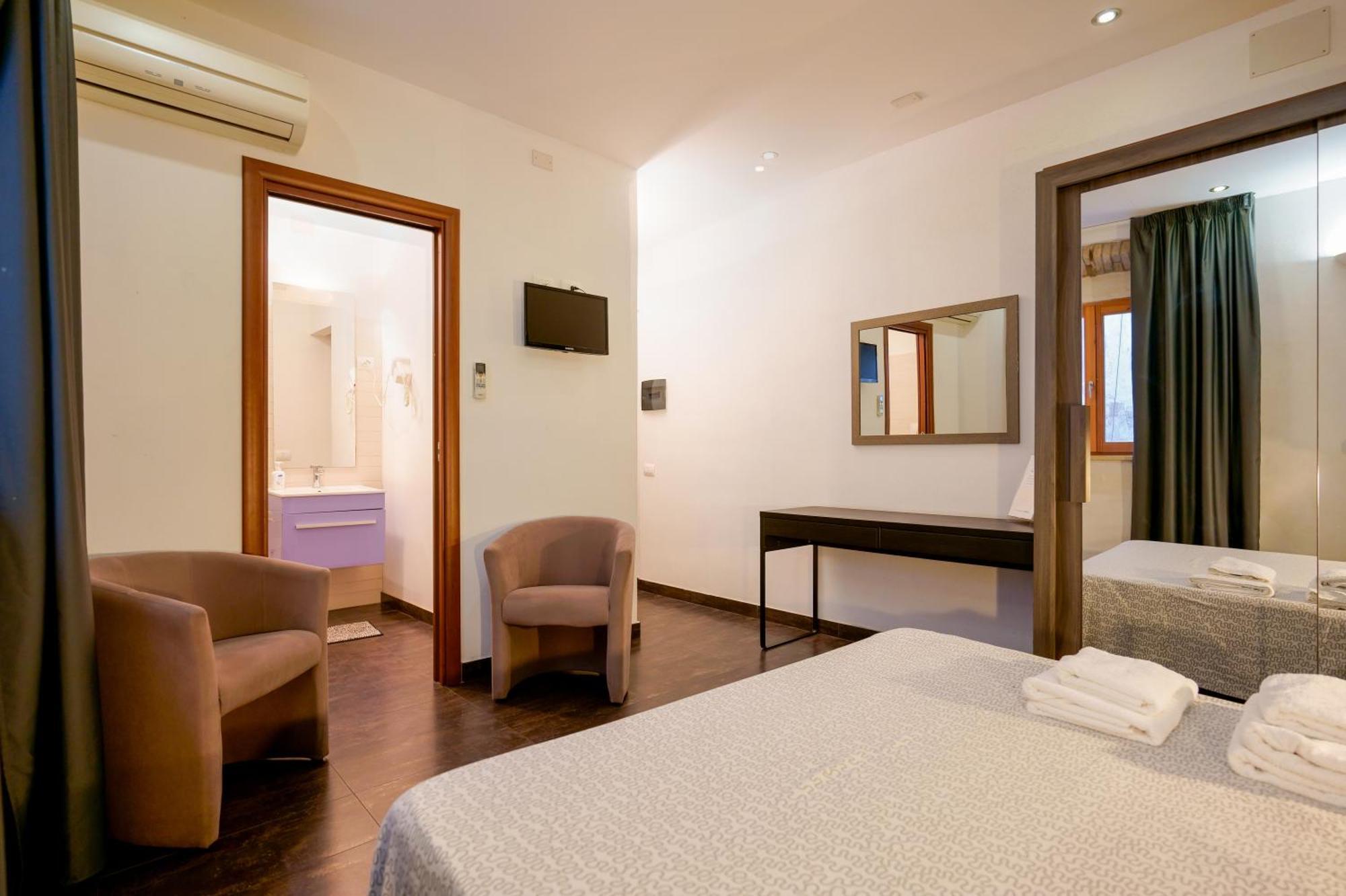 Il Palazz8 Hotell Iglesias Exteriör bild