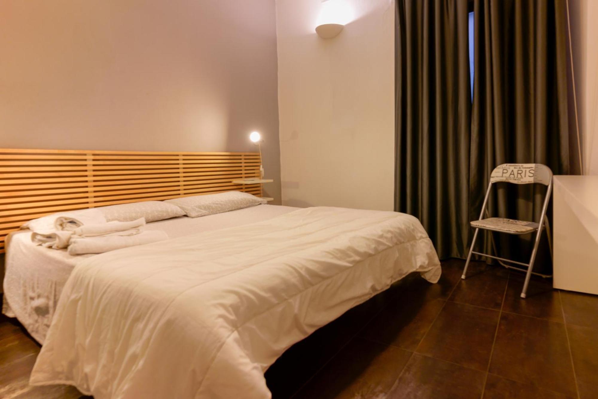 Il Palazz8 Hotell Iglesias Rum bild
